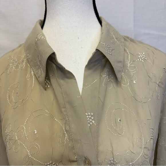 Tailor B. Moss Women’s XL Beige Embroidered Button-Up Shirt - Picture 3 of 11